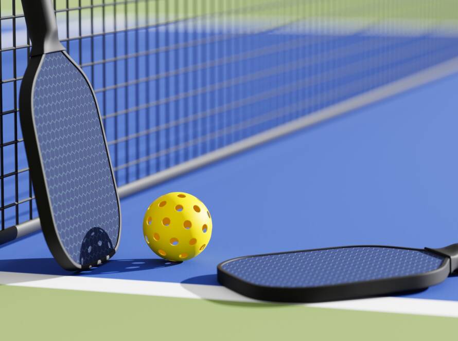 differences with indoor and outdoor pickleball